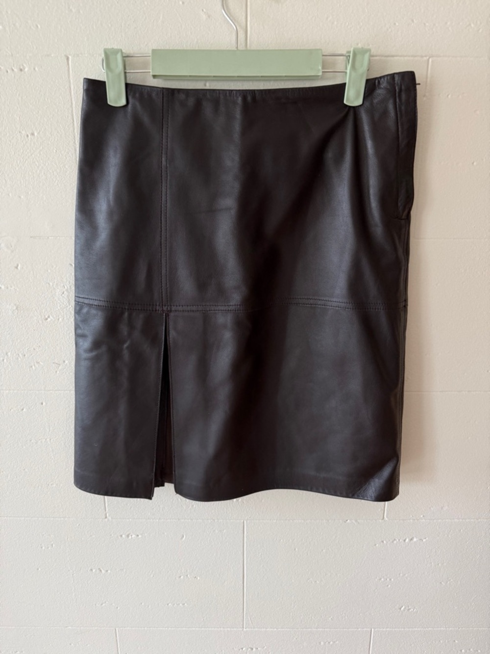 Max Studio | Chocolate Brown Leather Mini Skirt | Slit Classic 90s Look| Size 2